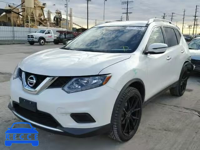 2016 NISSAN ROGUE S/SL KNMAT2MT4GP727333 image 1