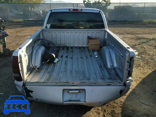 2004 GMC SIERRA C15 2GTEC19V841160512 image 9
