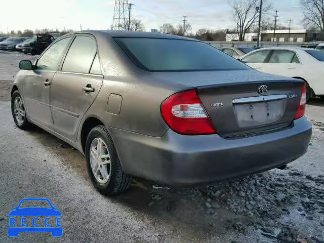 2003 TOYOTA CAMRY LE/X 4T1BE32K13U761865 Bild 2