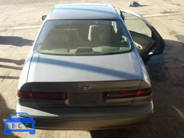 1999 TOYOTA CAMRY LE/X JT2BF28K3X0230997 image 9
