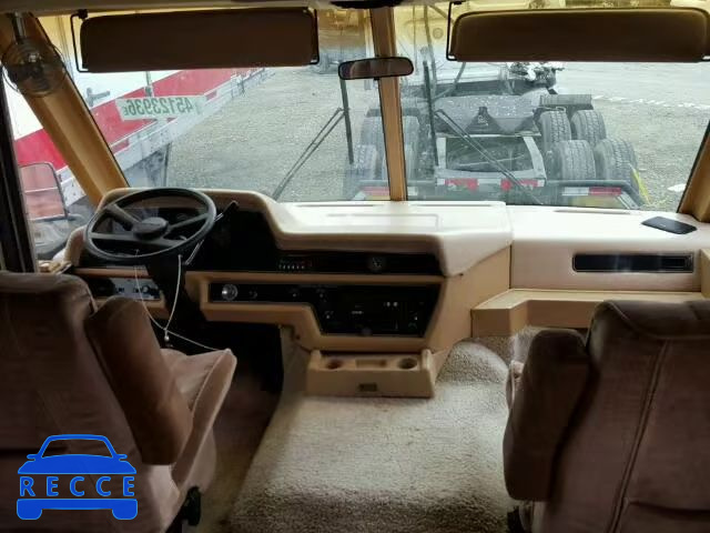 1989 CHEVROLET CHIEFTAIN 1GBJP37W3K3308815 image 4