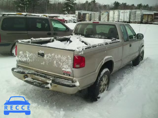 2003 GMC SONOMA 1GTDT19X338258095 image 3