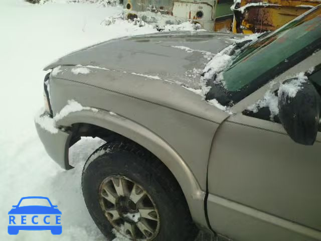 2003 GMC SONOMA 1GTDT19X338258095 image 8