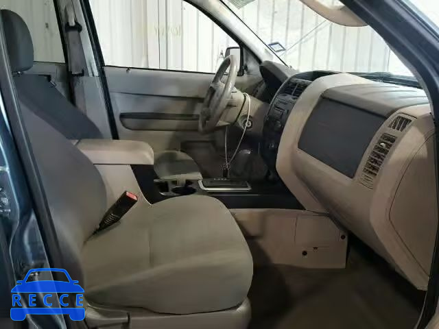 2010 FORD ESCAPE XLS 1FMCU0C73AKD47057 image 4