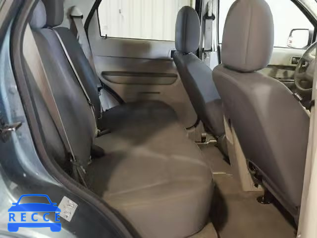 2010 FORD ESCAPE XLS 1FMCU0C73AKD47057 image 5