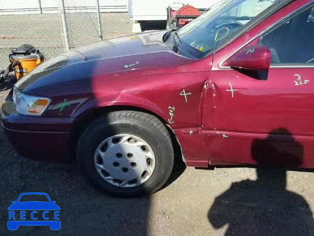 1997 TOYOTA CAMRY LE/X JT2BG22K8V0051695 image 9