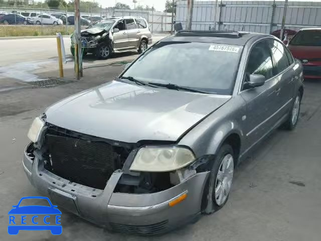 2002 VOLKSWAGEN PASSAT GLX WVWRH63B12P361750 image 1