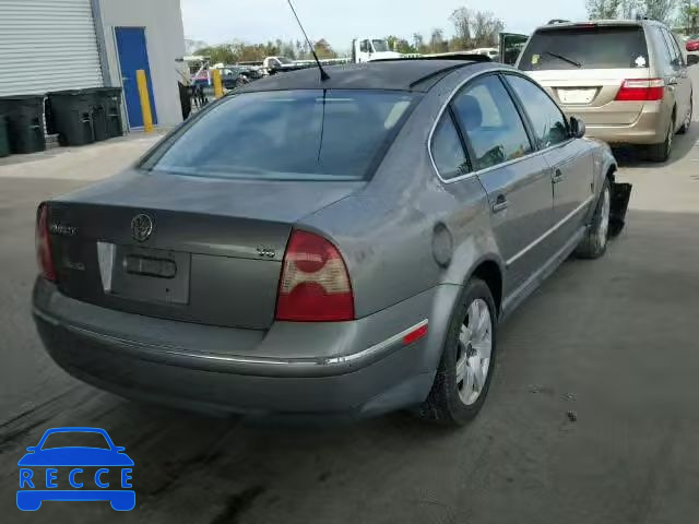 2002 VOLKSWAGEN PASSAT GLX WVWRH63B12P361750 Bild 3