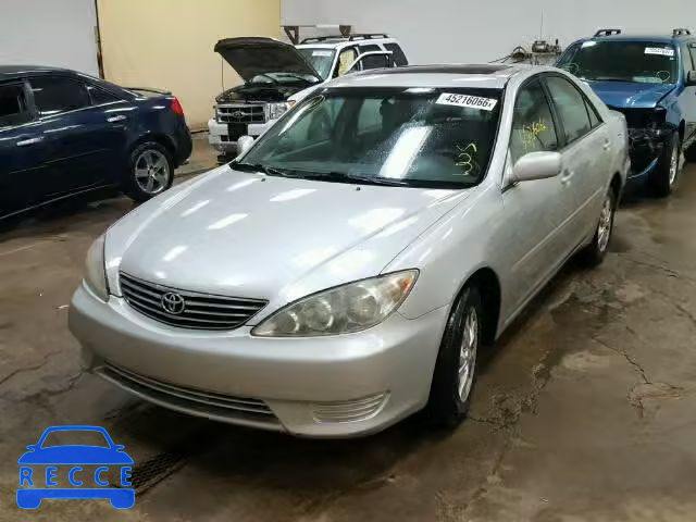 2005 TOYOTA CAMRY LE/X 4T1BF32K15U083683 image 1