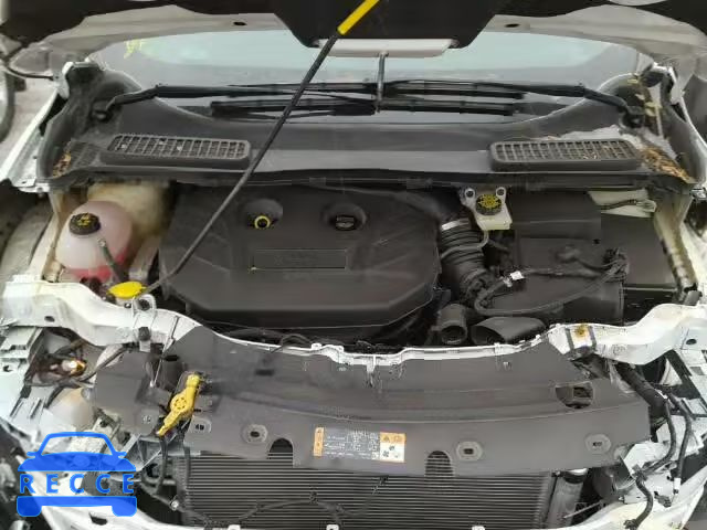 2017 FORD ESCAPE TIT 1FMCU9J96HUA01737 image 6