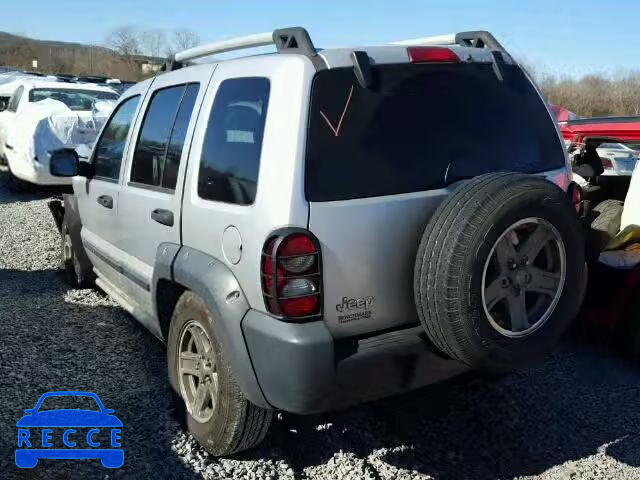 2005 JEEP LIBERTY RE 1J4GK38K85W599700 image 2