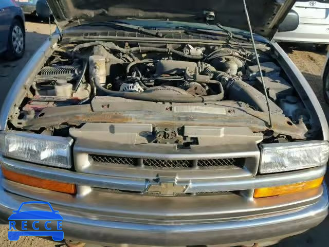 2000 CHEVROLET BLAZER 1GNDT13W3Y2294824 Bild 6