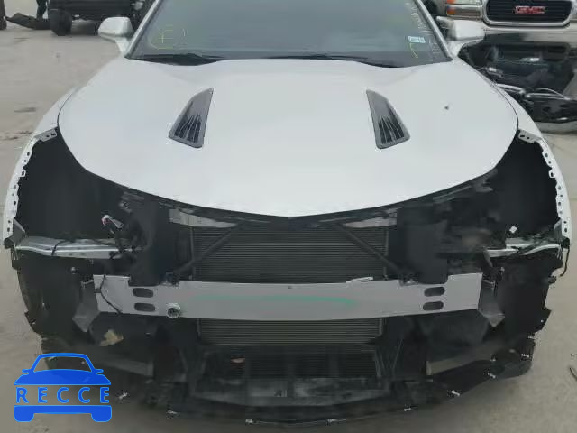 2016 CHEVROLET CAMARO SS 1G1FH1R79G0153343 image 9
