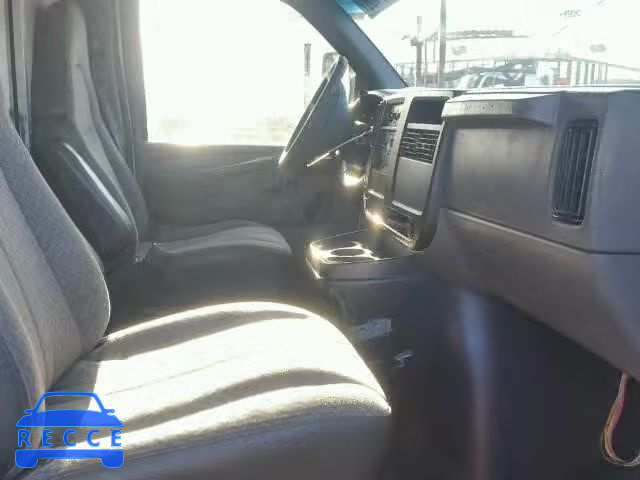 2005 CHEVROLET EXPRESS 1GBJG31U551205869 зображення 4