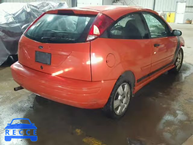 2000 FORD FOCUS ZX3 3FAFP3138YR125944 image 3