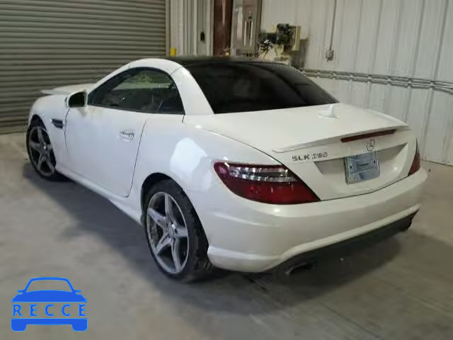 2015 MERCEDES-BENZ SLK250 WDDPK4HA0FF097872 image 2