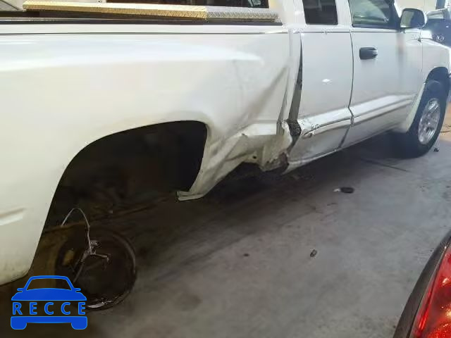 2005 DODGE DAKOTA SLT 1D7HE42K45S126454 image 9