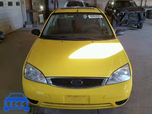 2005 FORD FOCUS ZX3 3FAFP31NX5R141494 image 9