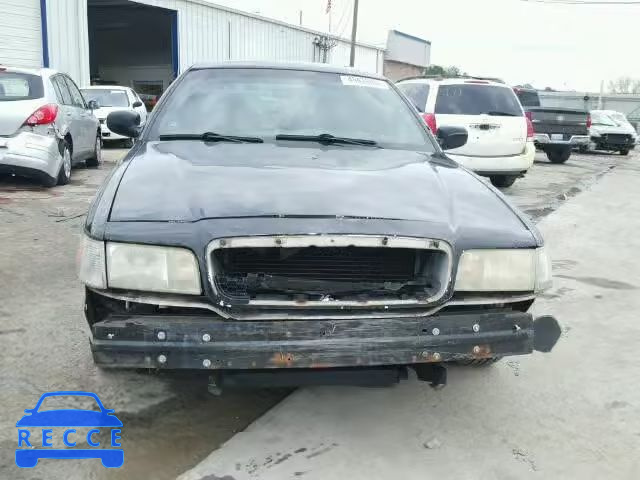 2003 FORD CROWN VIC 2FAFP71W83X202310 image 9
