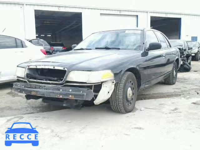 2003 FORD CROWN VIC 2FAFP71W83X202310 image 1