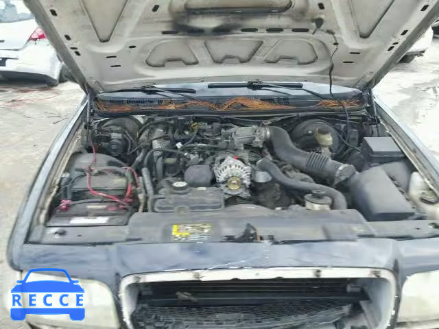2003 FORD CROWN VIC 2FAFP71W83X202310 image 6