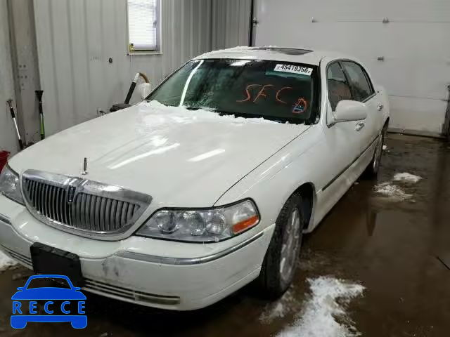 2003 LINCOLN TOWN CAR C 1LNHM83W33Y655468 image 1