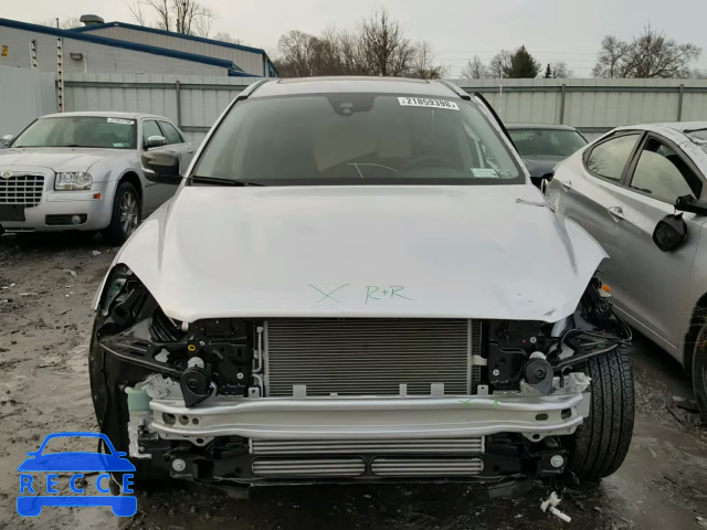 2017 VOLVO XC60 T5 YV440MRR1H2115262 Bild 8