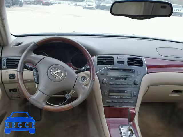 2002 LEXUS ES300 JTHBF30G420070141 image 8