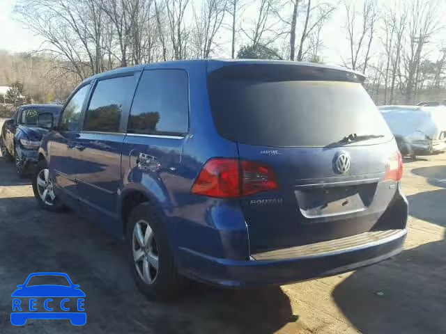 2010 VOLKSWAGEN ROUTAN SEL 2V4RW5DX1AR406974 зображення 2