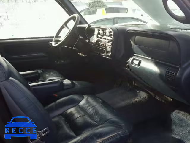 1998 GMC SUBURBAN K 1GKFK16R7WJ709368 image 4