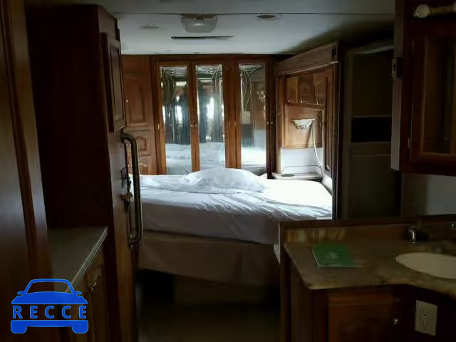 2002 SPARTAN MOTORS MOTORHOME 4VZAT34982C040431 image 8