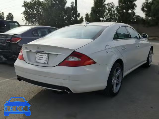 2008 MERCEDES-BENZ CLS 550 WDDDJ72X48A137049 зображення 3