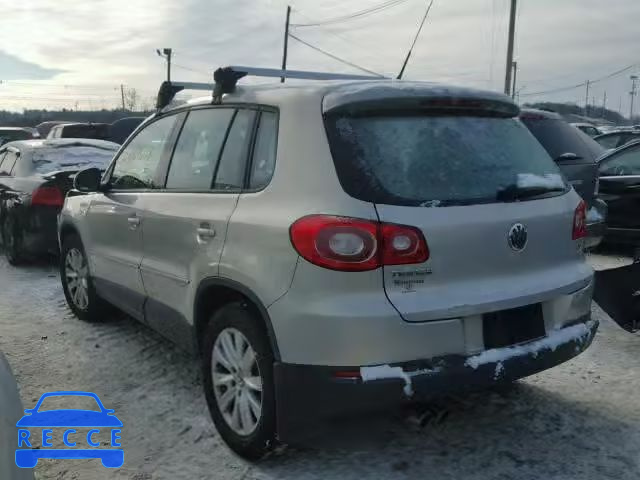 2010 VOLKSWAGEN TIGUAN SE WVGBV7AX6AW526612 зображення 2