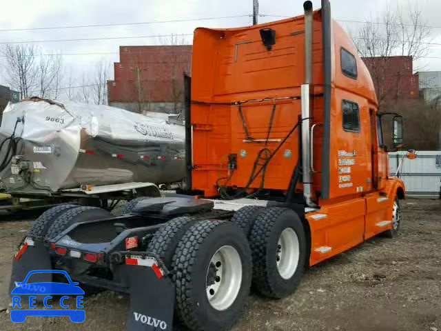 2010 VOLVO VN VNL 4V4NC9TG8AN288076 image 3