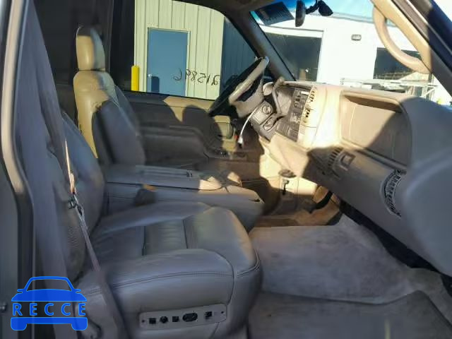 1999 GMC SUBURBAN C 3GKEC16R9XG540563 image 4