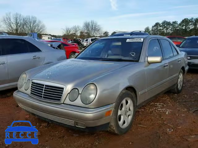 1998 MERCEDES-BENZ E 300TD WDBJF25F8WA550964 image 1