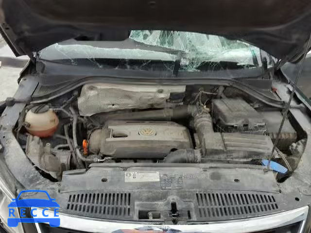 2009 VOLKSWAGEN TIGUAN SE WVGBV75N19W529924 image 6