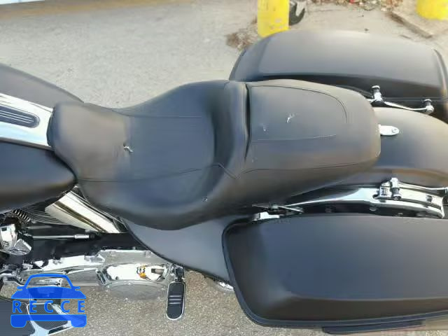 2017 HARLEY-DAVIDSON FLHX STREE 1HD1KBC12HB671912 image 5