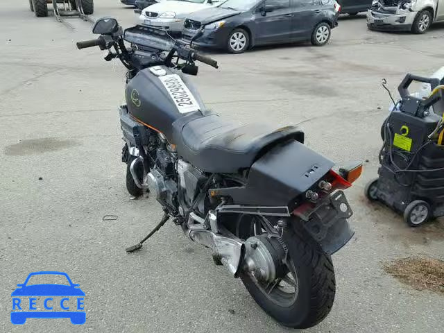 1982 HONDA VF750 JH2RC070XCM000760 image 2