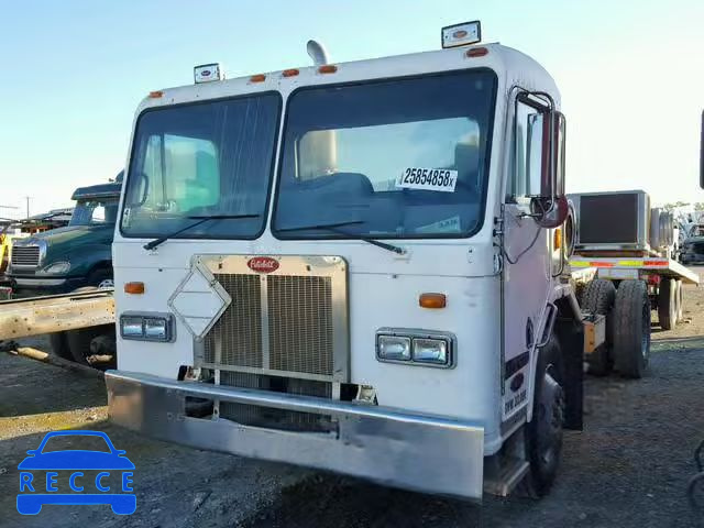 2001 PETERBILT 320 1NPZH07X61D713460 Bild 1