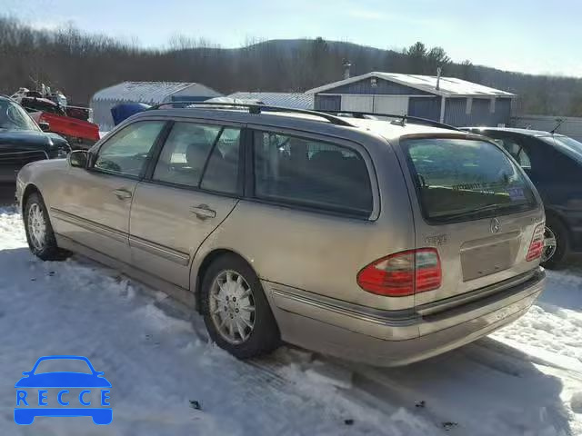 2001 MERCEDES-BENZ E 320 4MAT WDBJH82J51X049610 Bild 2