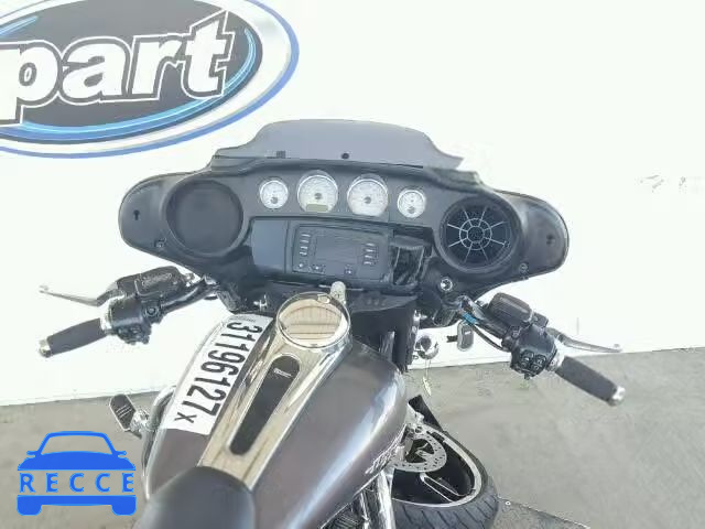 2014 HARLEY-DAVIDSON FLHX STREE 1HD1KBM35EB607990 image 4