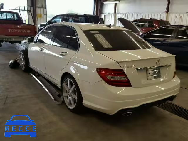 2013 MERCEDES-BENZ C 350 WDDGF5HB6DG123868 image 2