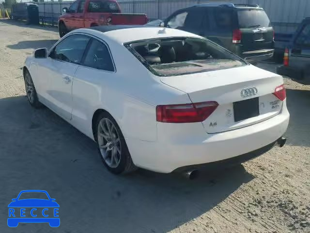 2010 AUDI A5 PREMIUM WAUGFAFR4AA039918 Bild 2