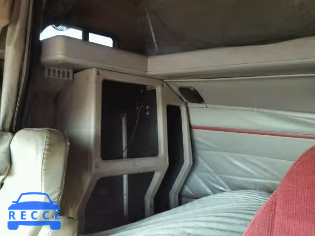 2001 INTERNATIONAL 9400 2HSCNAPR31C008586 Bild 5