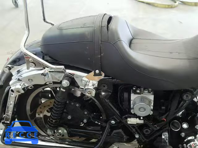 2016 HARLEY-DAVIDSON FLTRXS ROA 1HD1KTM11GB657762 image 5