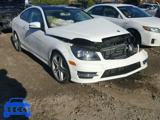 2015 MERCEDES-BENZ C 250 WDDGJ4HB2FG397449 image 0