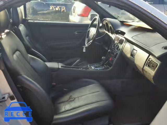 1999 MERCEDES-BENZ SLK 230 KO WDBKK47F6XF131881 image 4