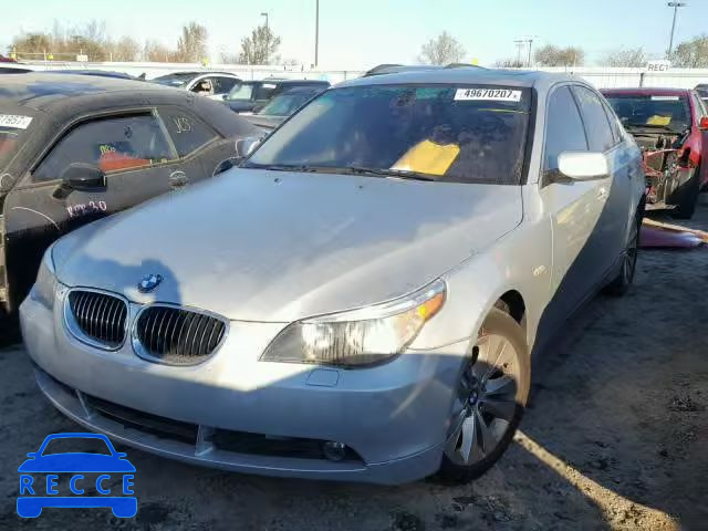 2005 BMW 545 I WBANB33575B115759 Bild 1