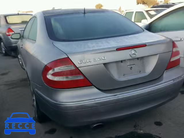 2004 MERCEDES-BENZ CLK 320C WDBTJ65J54F072022 image 2